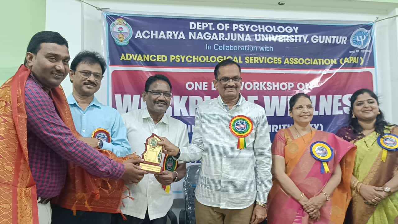 Dr Ramesh Bhavisetti Social Welfare Activity
